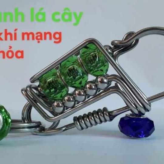 Móc Khóa Đá Xanh Lá Sinh Khí Mạng Hỏa
