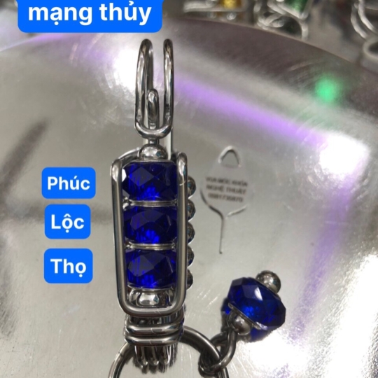 Móc Khóa Đá Xanh Dương Mạng Thủy