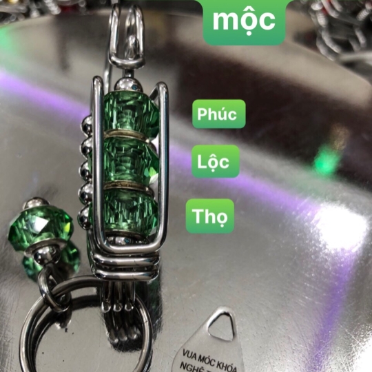 Móc Khóa Đá Xanh Lá Mạng Mộc